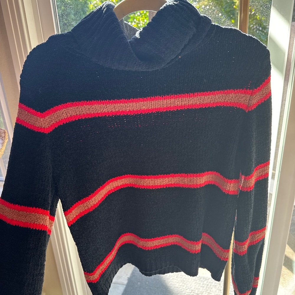 Black striped turtleneck